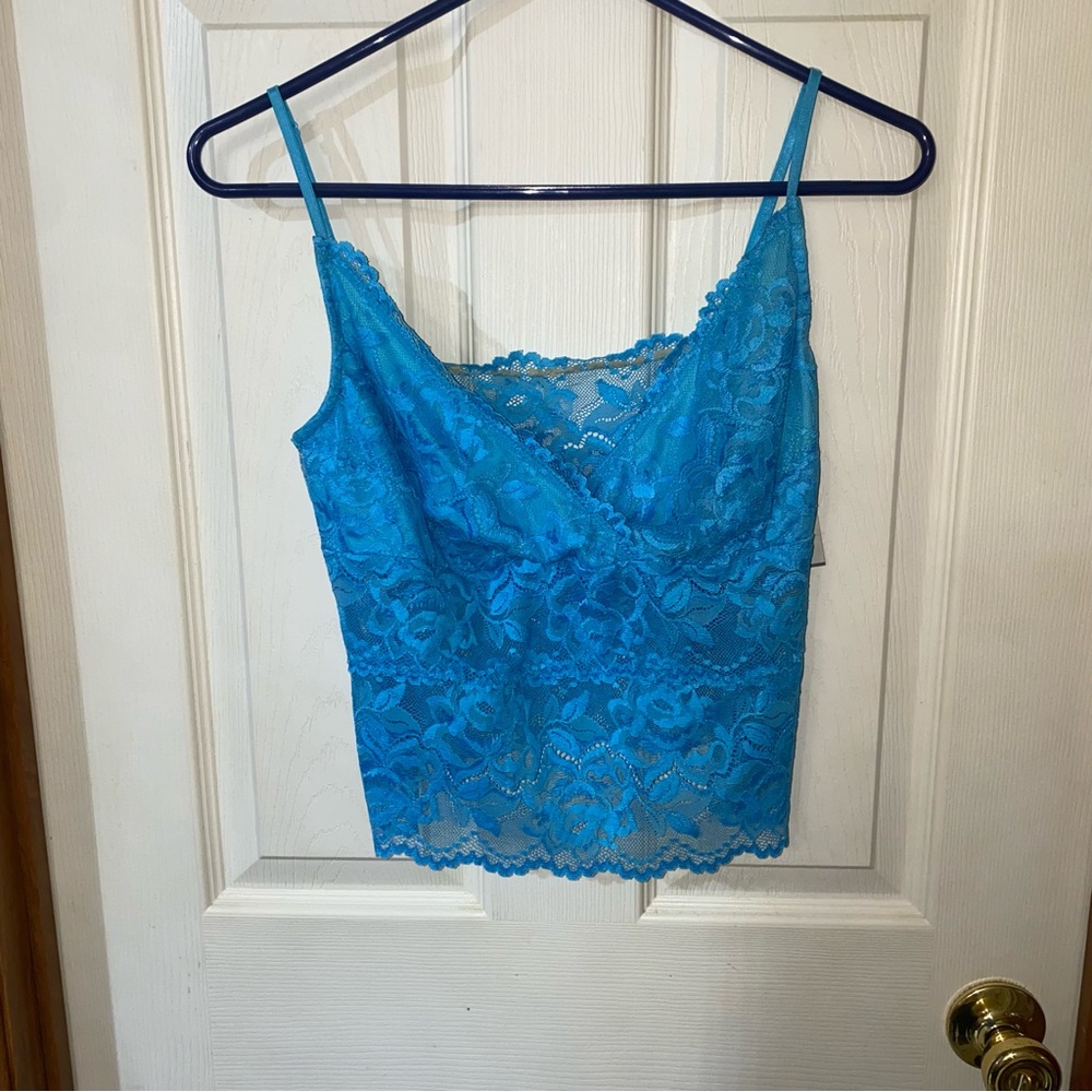 Cach’e lace top